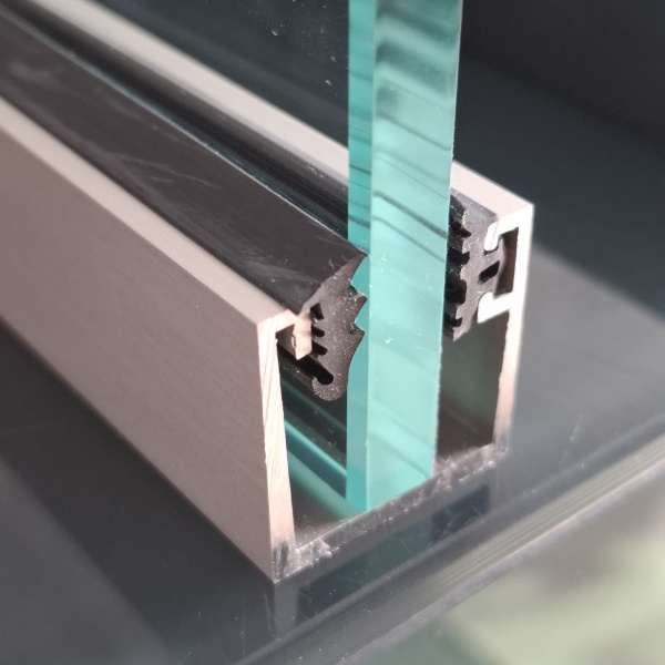 Pomocné profily - FRAME